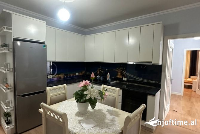 Shtepi me qera 2+1 ne Tirane - 500 Euro