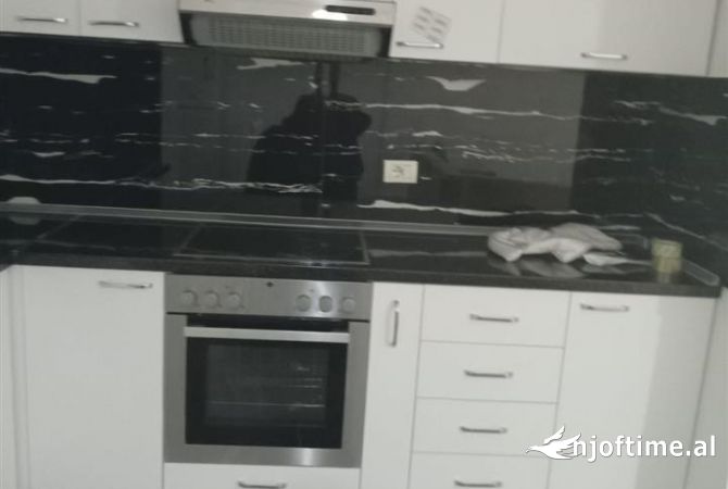 Shtepi me qera 2+1 ne Tirane - 600 Euro