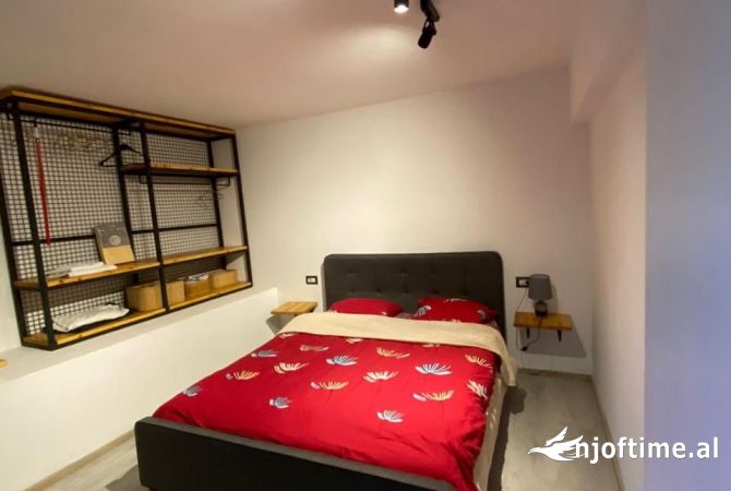 Shtepi me qera Apartament ne Tirane, 1+1, Mobilimi E mobiluar, Pagesa 450  Euro.