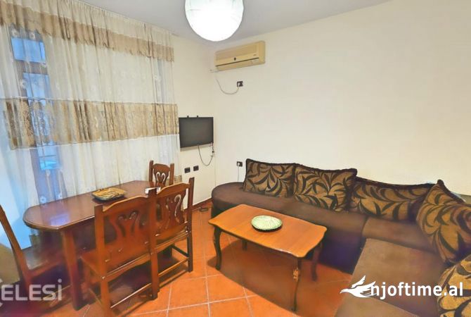 Shtepi me qera 1+1 ne Tirane - 450 Euro