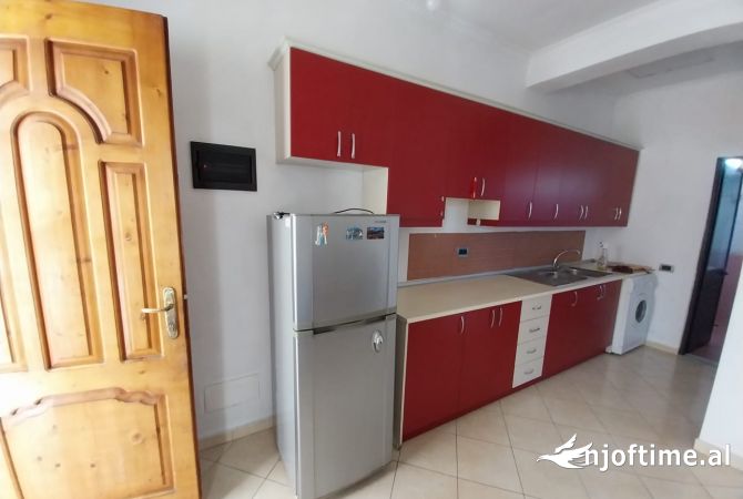 Shtepi me qera 1+1 ne Tirane - 350 Euro