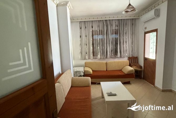 Shtepi me qera 1+1 ne Tirane - 400 Euro