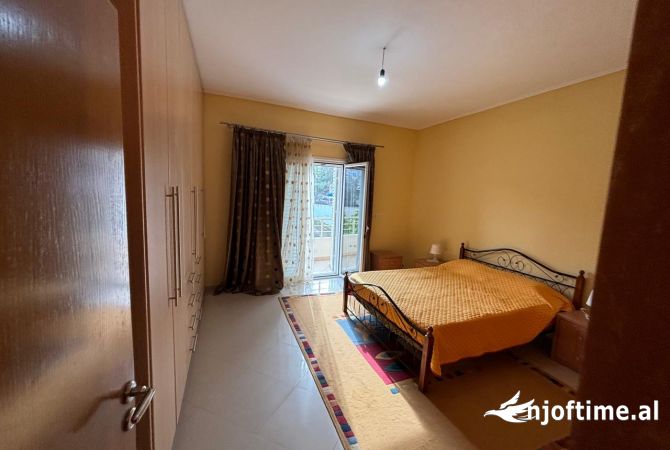 Shtepi me qera 2+1 ne Tirane - 400 Euro