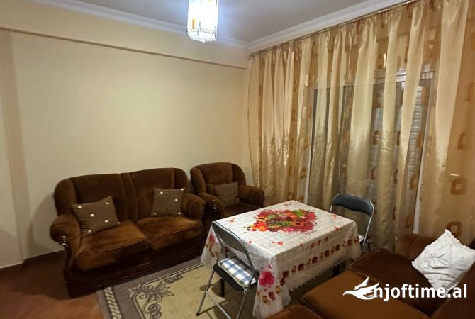 Shtepi me qera 1+1 ne Tirane - 380 Euro