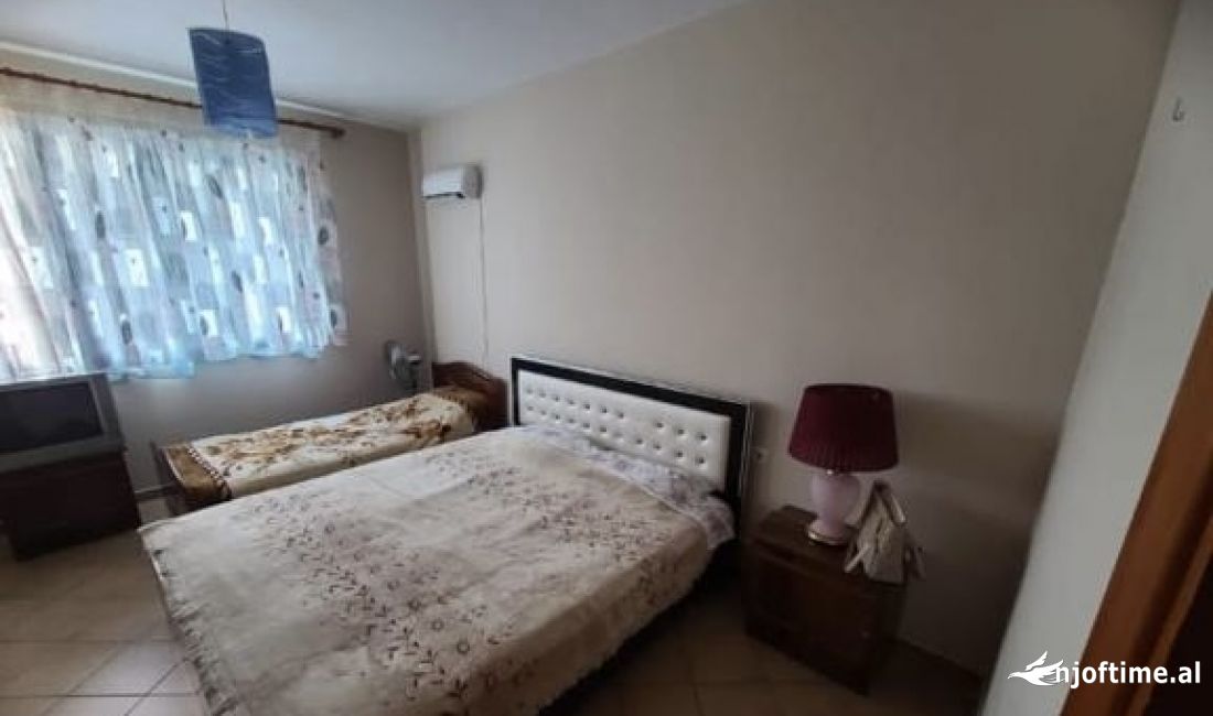 Shtepi me qera Apartament ne Tirane, 1+1, Mobilimi E mobiluar, Pagesa 400  Euro.