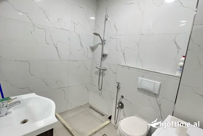 Shtepi me qera 1+1 ne Tirane - 370 Euro