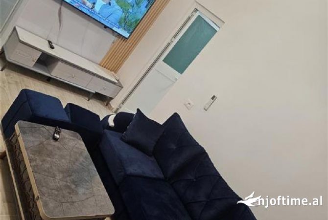 Shtepi me qera 1+1 ne Tirane - 450 Euro