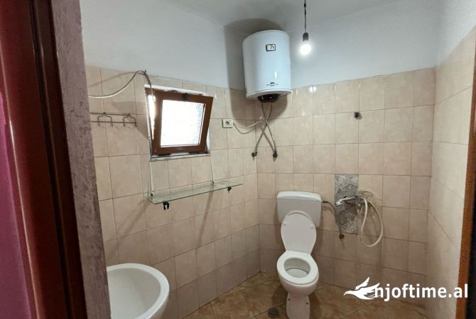 Shtepi me qera Apartament ne Tirane, 1+1, Mobilimi E mobiluar, Pagesa 350  Euro.