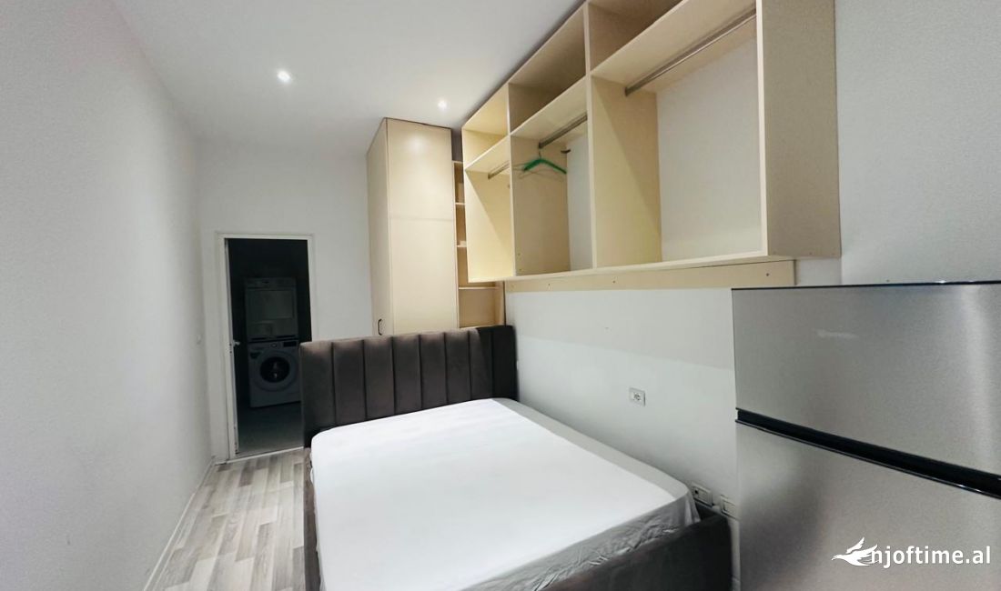 Shtepi me qera Apartament ne Tirane, Garsoniere, Mobilimi E mobiluar, Pagesa 400  Euro.