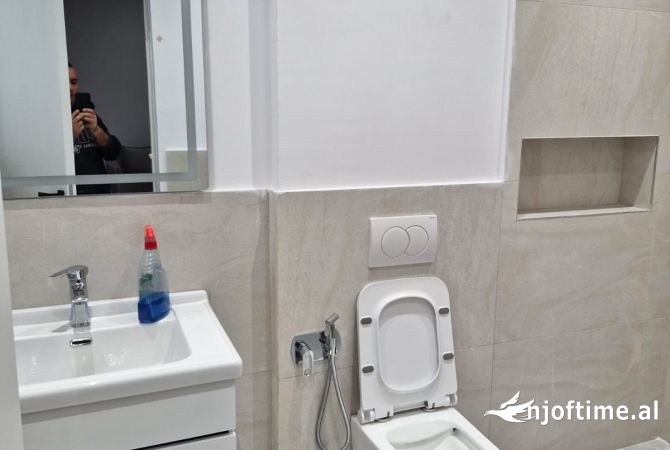 Shtepi me qera 1+1 ne Tirane - 300 Euro