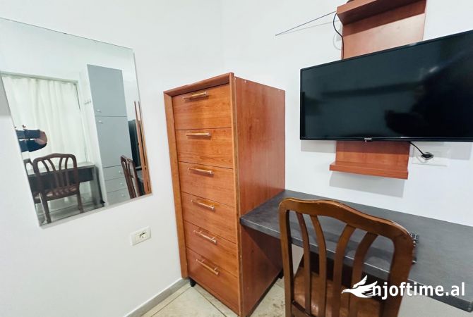 Shtepi me qera Garsoniere ne Tirane - 300 Euro
