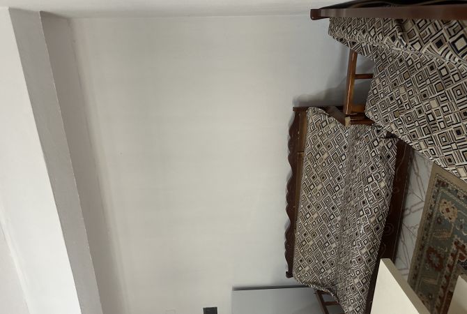 Shtepi me qera 1+1 ne Tirane - 250 Euro