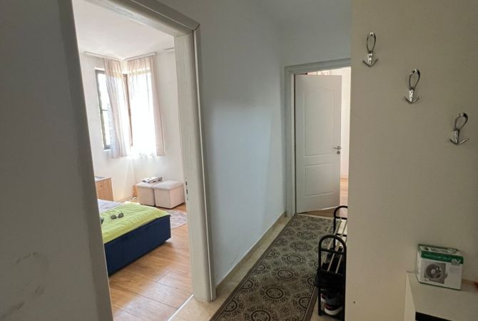 Shtepi me qera 2+1 ne Tirane - 420 Euro