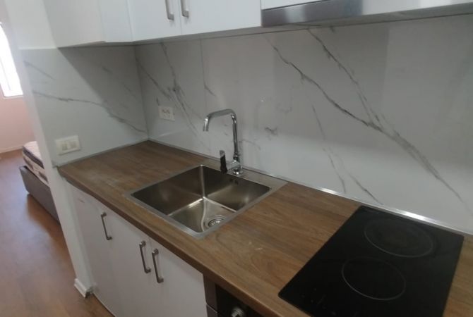 Shtepi me qera Garsoniere ne Tirane - 300 Euro