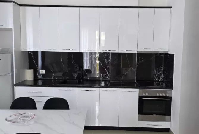 Shtepi me qera 2+1 ne Tirane - 500 Euro