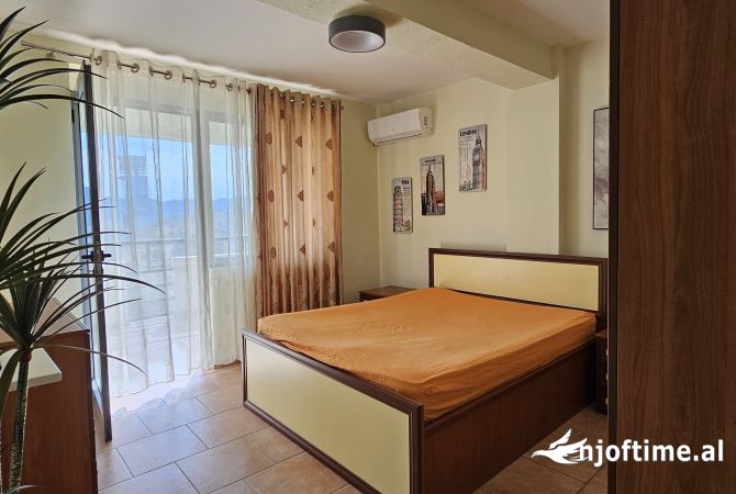 Shtepi me qera 2+1 ne Tirane - 650 Euro