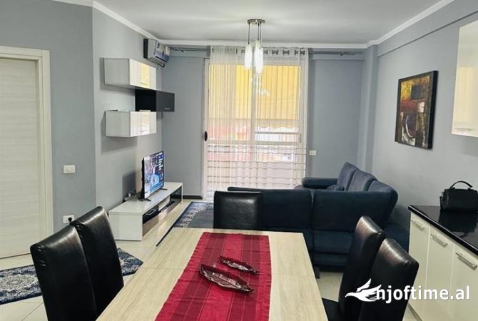 Shtepi me qera 2+1 ne Tirane - 500 Euro