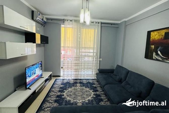 Shtepi me qera 2+1 ne Tirane - 500 Euro