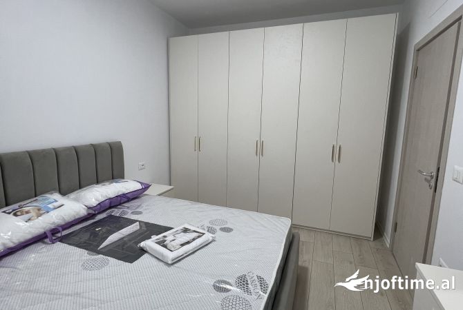 Shtepi me qera 2+1 ne Tirane - 60,000 Leke