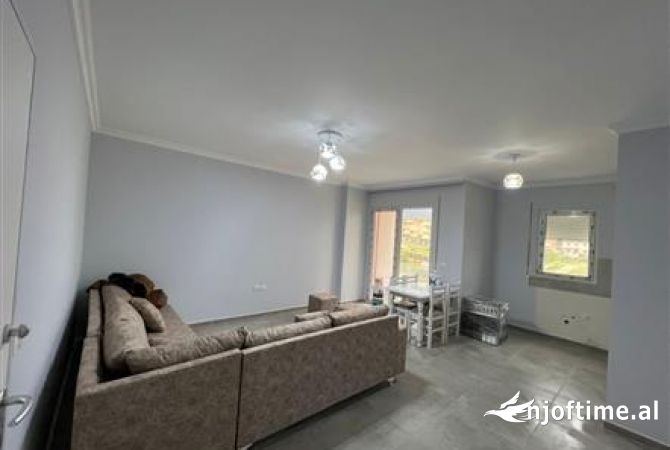Shtepi ne shitje Apartament ne Tirane, 1+1, Mobilimi E mobiluar, Pagesa 95,000  Euro.