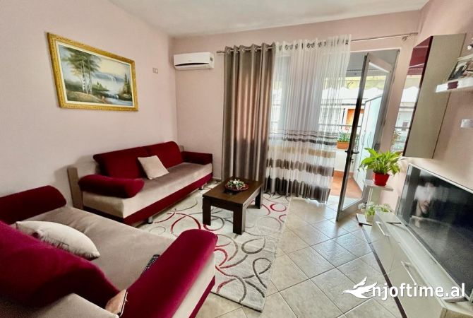 Shtepi me qera 2+1 ne Tirane - 600 Euro