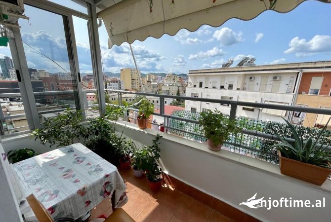 Shtepi me qera Apartament ne Tirane, 2+1, Mobilimi E mobiluar, Pagesa 600  Euro.