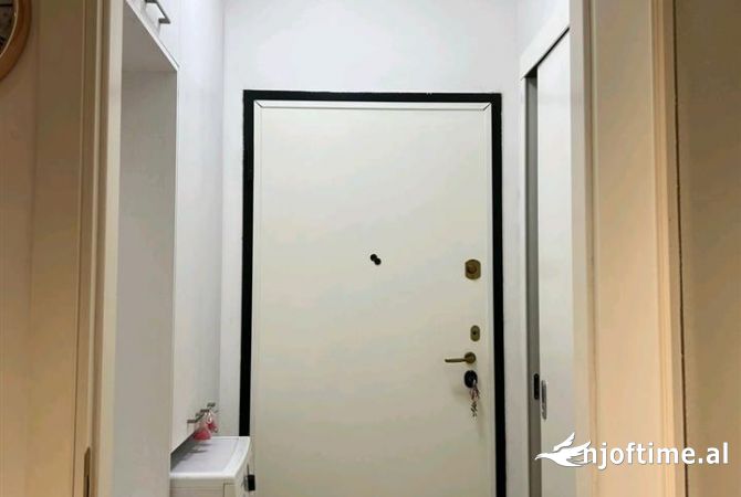 Shtepi me qera Apartament ne Tirane, 1+1, Mobilimi E mobiluar, Pagesa 600  Euro.