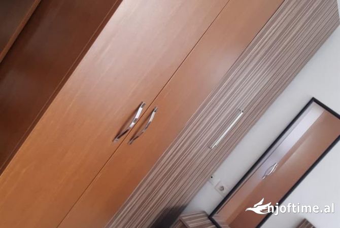 Shtepi me qera Apartament ne Tirane, 1+1, Mobilimi E mobiluar, Pagesa 39,000  Leke.