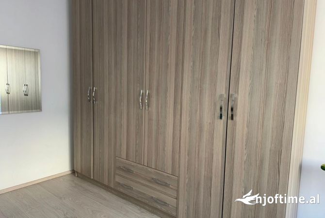 Shtepi me qera Apartament ne Tirane, 1+1, Mobilimi E mobiluar, Pagesa 600  Euro.