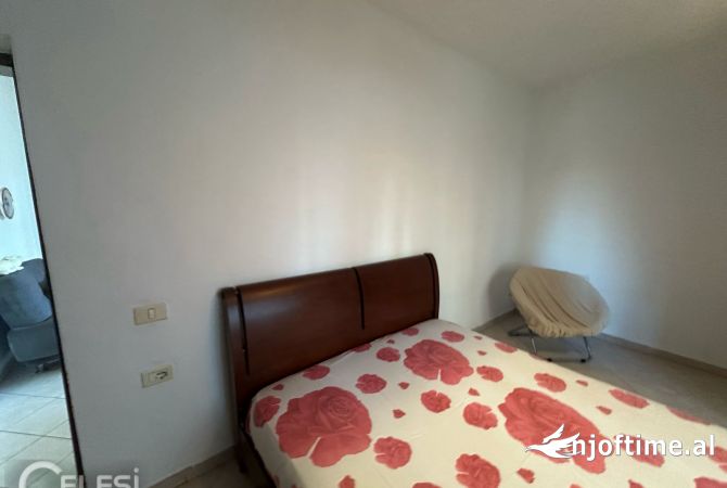 Shtepi me qera Apartament ne Tirane, 2+1, Mobilimi E mobiluar, Pagesa 500  Euro.