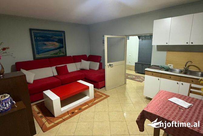 Shtepi me qera 1+1 ne Tirane - 400 Euro