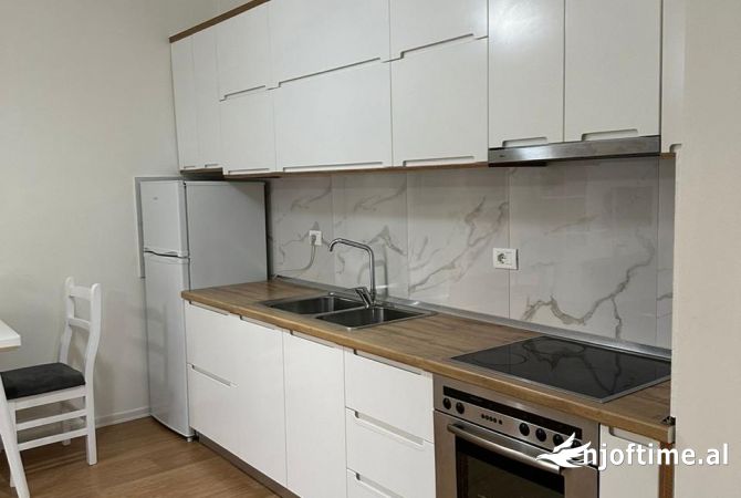 Shtepi me qera 1+1 ne Tirane - 50,000 Leke
