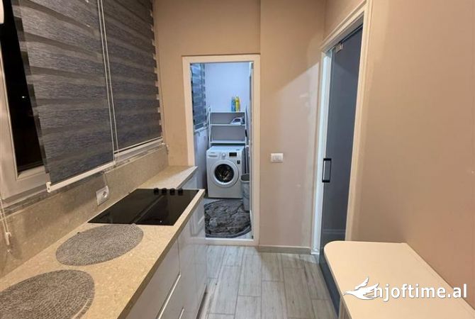 Shtepi me qera Apartament ne Tirane, 2+1, Mobilimi E mobiluar, Pagesa 420  Euro.