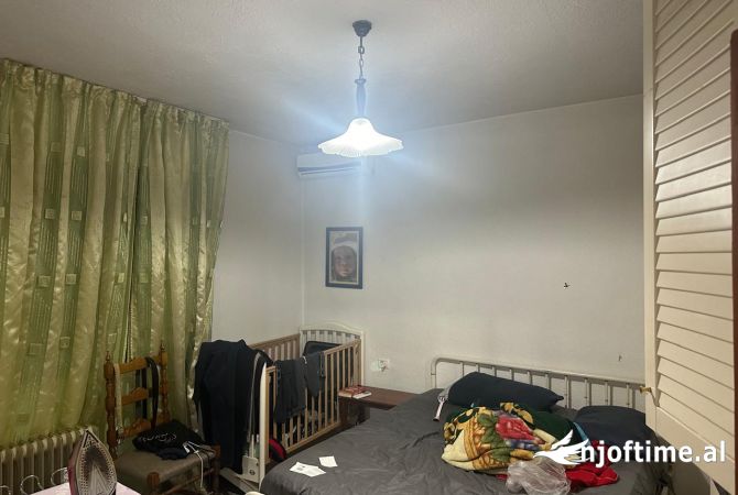 Shtepi me qera Shtepi Private ne Tirane, 1+1, Mobilimi E mobiluar, Pagesa 40,000  Leke.