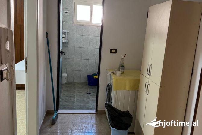 Shtepi me qera Apartament ne Tirane, 1+1, Mobilimi E mobiluar, Pagesa 45,000  Leke.