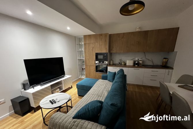 Shtepi me qera Apartament ne Tirane, 1+1, Mobilimi E mobiluar, Pagesa 600  Euro.