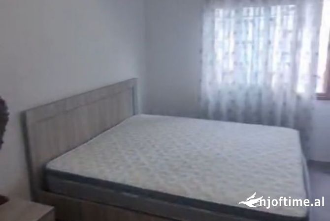 Shtepi me qera 1+1 ne Tirane - 320 Euro