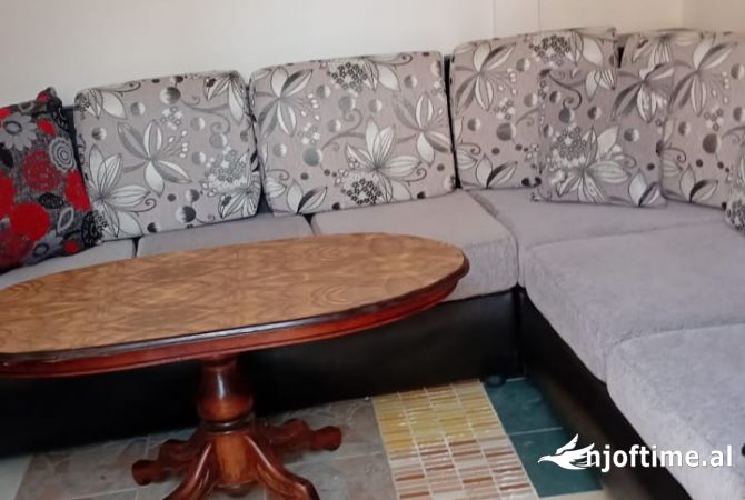 Shtepi me qera 1+1 ne Tirane - 30,000 Leke