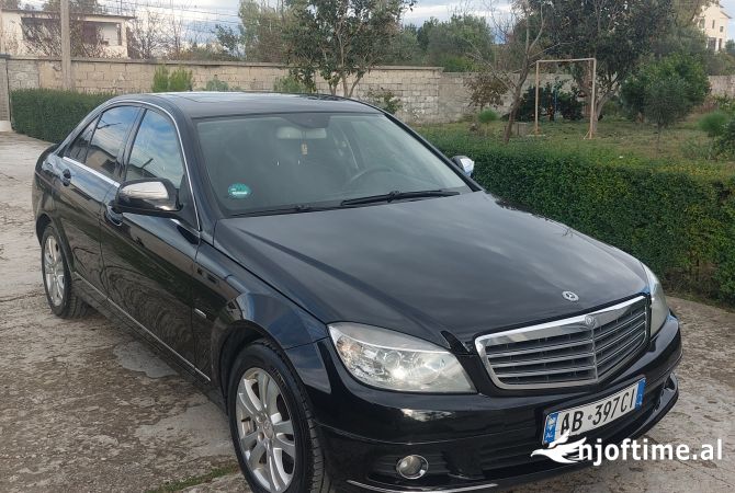 Makina ne shitje ne Tirane - 5,500 Euro