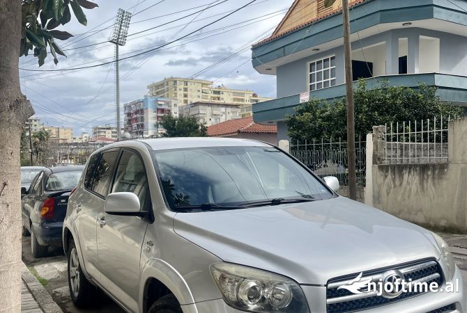 Makina ne shitje  ne Fier - 5,000 Euro