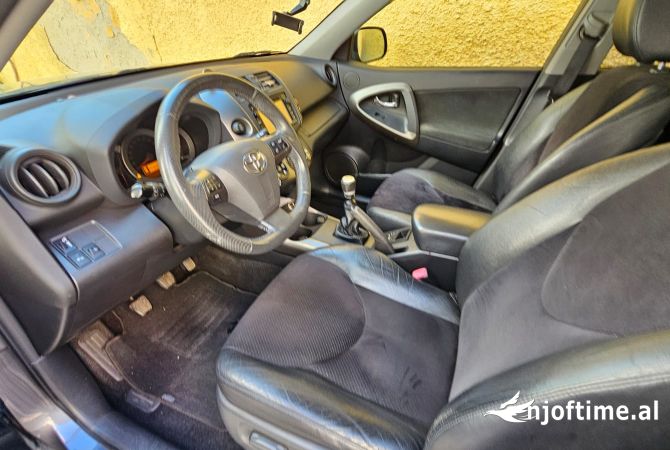 Makina ne shitje ne Shkoder, Toyota, 2012 Diesel,Kambio Manual Pagesa 9,200  Euro.