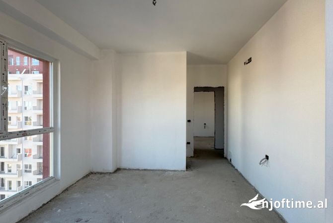 Shtepi ne shitje Apartament ne Tirane, 2+1, Mobilimi Bosh, pa mobiluar, Pagesa 160,950  Euro.