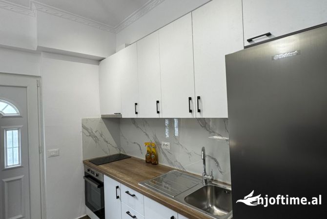 Shtepi me qera 2+1 ne Tirane - 450 Euro