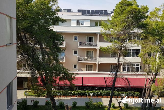 Shtepi ne shitje Apartament ne Durres, 1+1, Mobilimi E mobiluar, Pagesa 173,000  Euro.