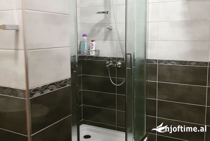 Shtepi ne shitje Apartament ne Durres, 1+1, Mobilimi E mobiluar, Pagesa 173,000  Euro.