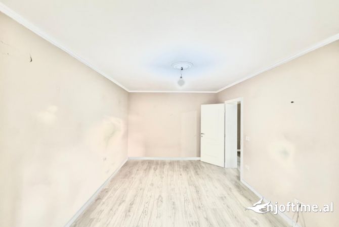 Shtepi me qera 2+1 ne Tirane - 550 Euro