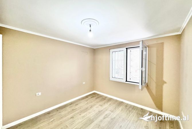 Shtepi me qera 2+1 ne Tirane - 550 Euro