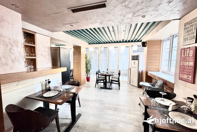 JAPIM BAR RESTORANT PESHKU ME QIRA TE RRUGA E DURRESIT