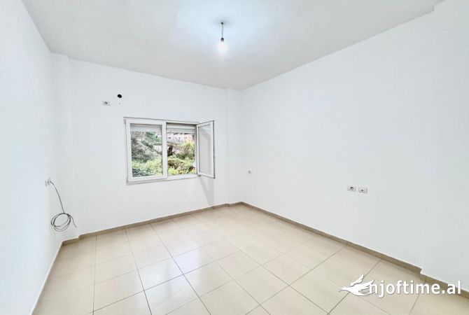 Shtepi me qera 2+1 ne Tirane - 450 Euro