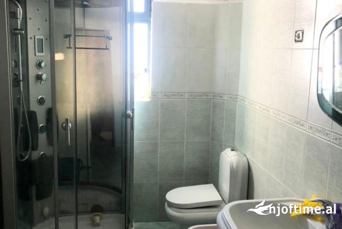 Shtepi me qera 2+1 ne Tirane - 400 Euro